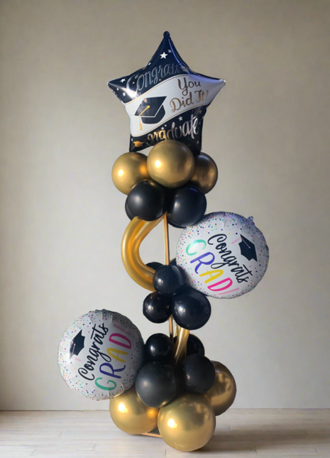Graduation balloons stand