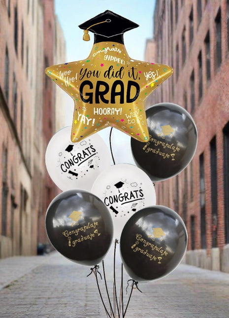 Graduation balloons bouquets