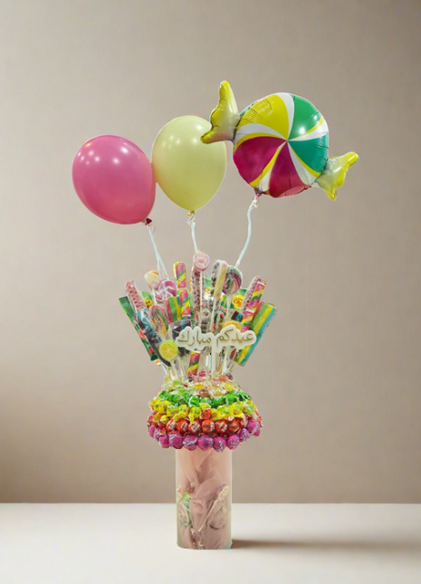 فازة حلوى العيد مع البالونات