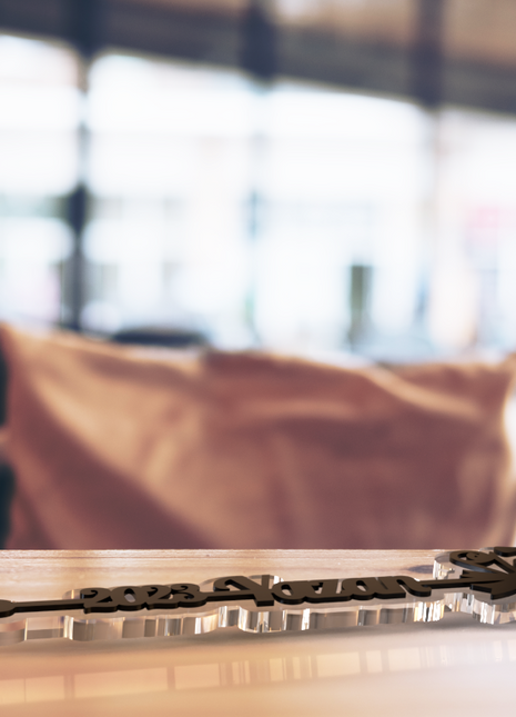 هدية تخرج أكريليك