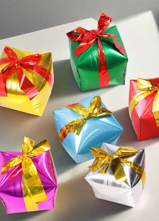 Gift wrap balloon